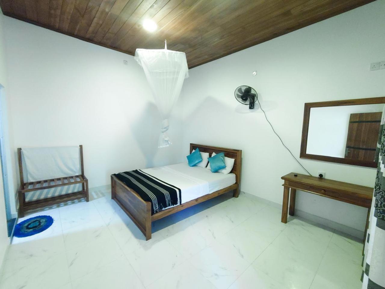 Wild Heaven Udawalawe Hotel Bagian luar foto