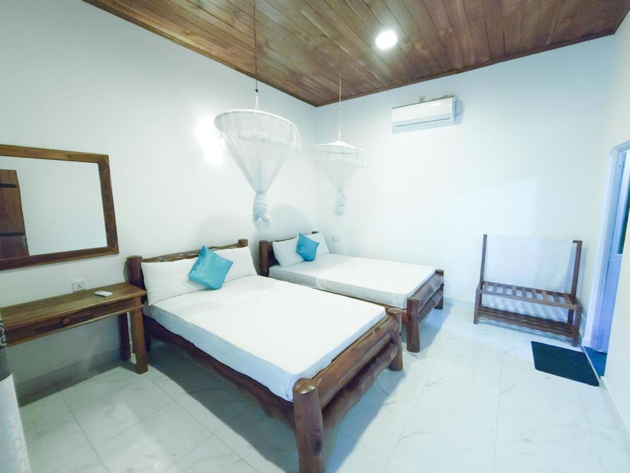 Wild Heaven Udawalawe Hotel Bagian luar foto