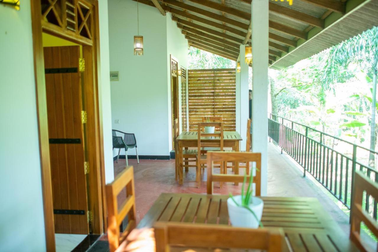 Wild Heaven Udawalawe Hotel Bagian luar foto