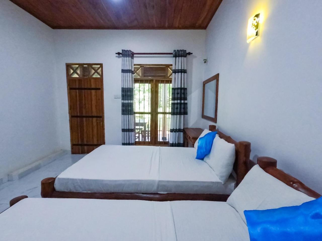 Wild Heaven Udawalawe Hotel Bagian luar foto