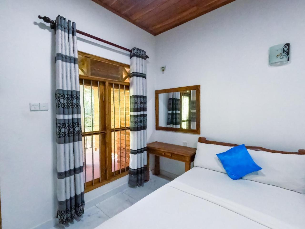 Wild Heaven Udawalawe Hotel Bagian luar foto