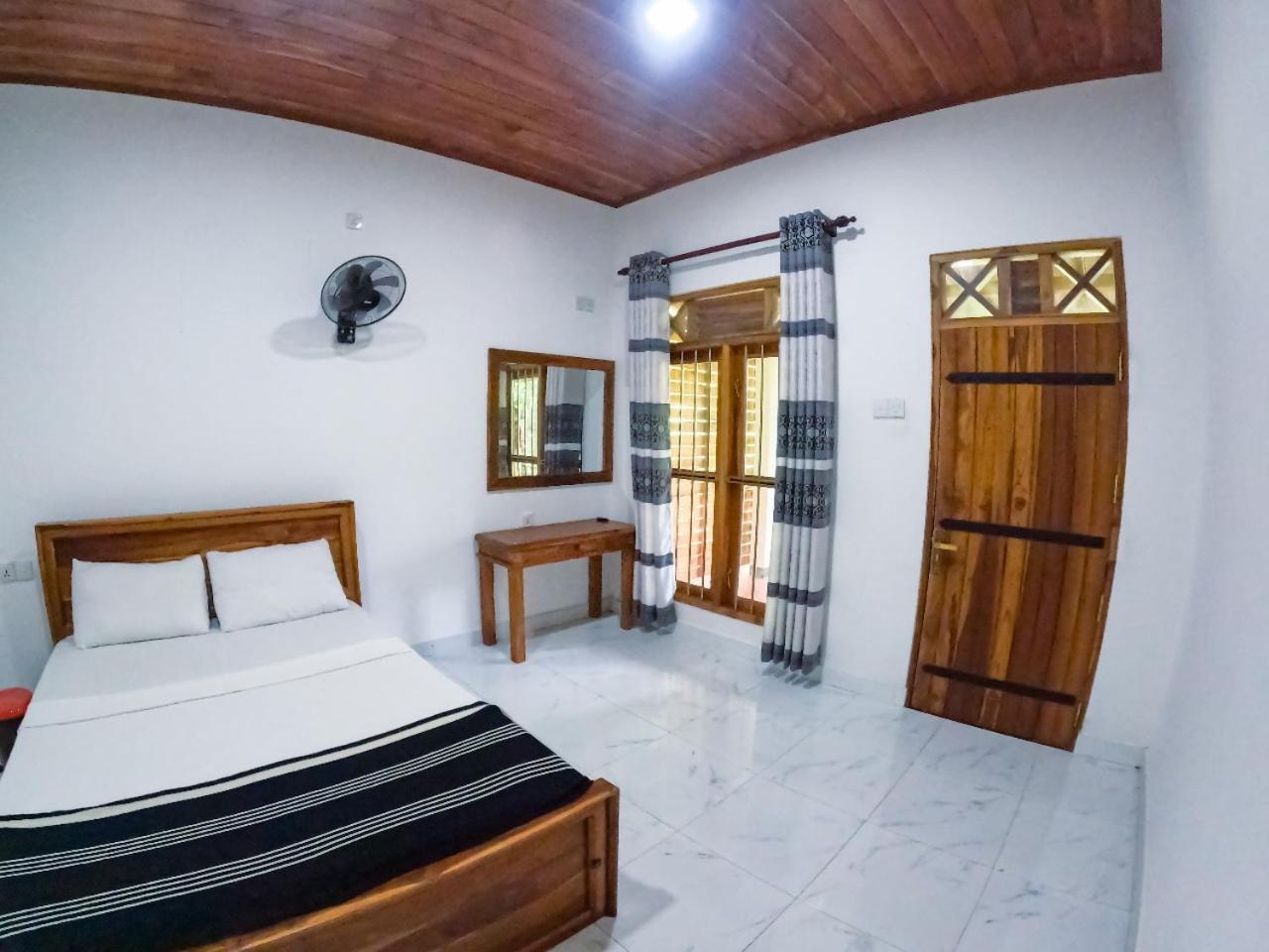 Wild Heaven Udawalawe Hotel Bagian luar foto