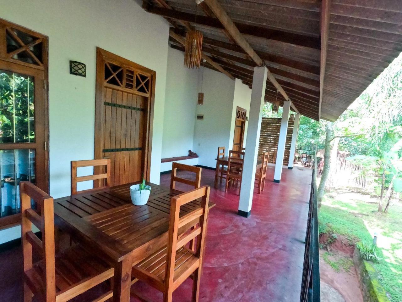 Wild Heaven Udawalawe Hotel Bagian luar foto