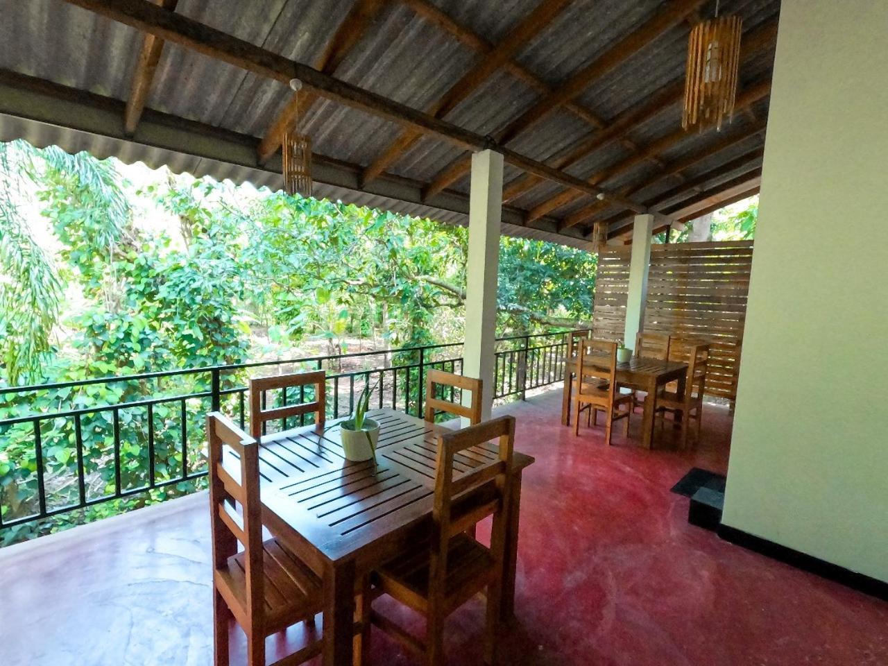 Wild Heaven Udawalawe Hotel Bagian luar foto