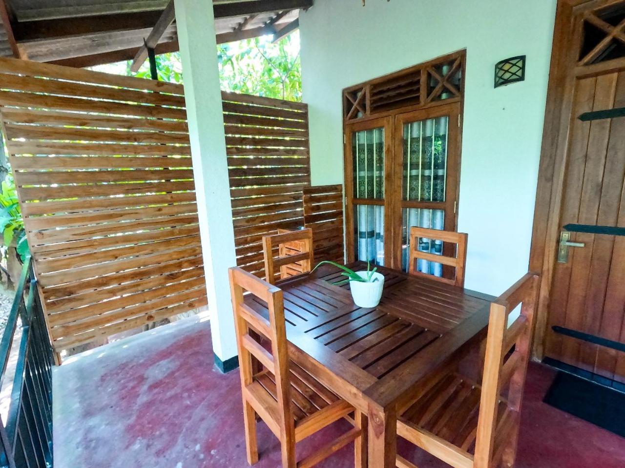 Wild Heaven Udawalawe Hotel Bagian luar foto
