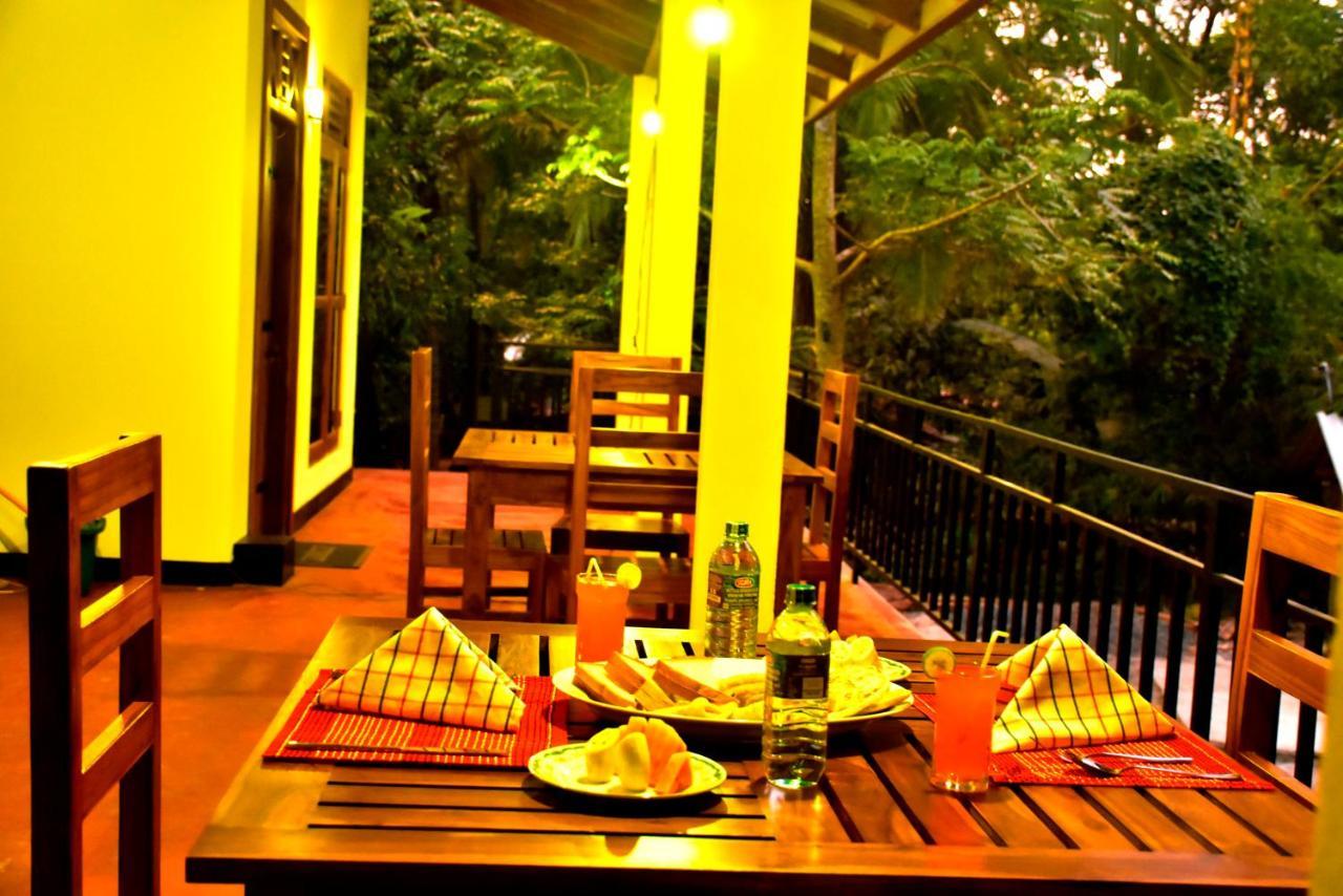 Wild Heaven Udawalawe Hotel Bagian luar foto