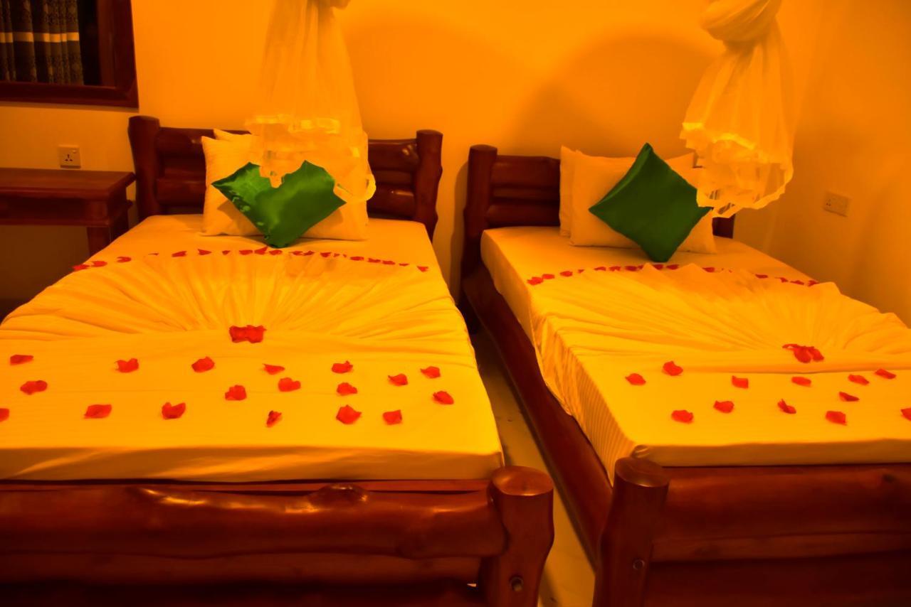 Wild Heaven Udawalawe Hotel Bagian luar foto