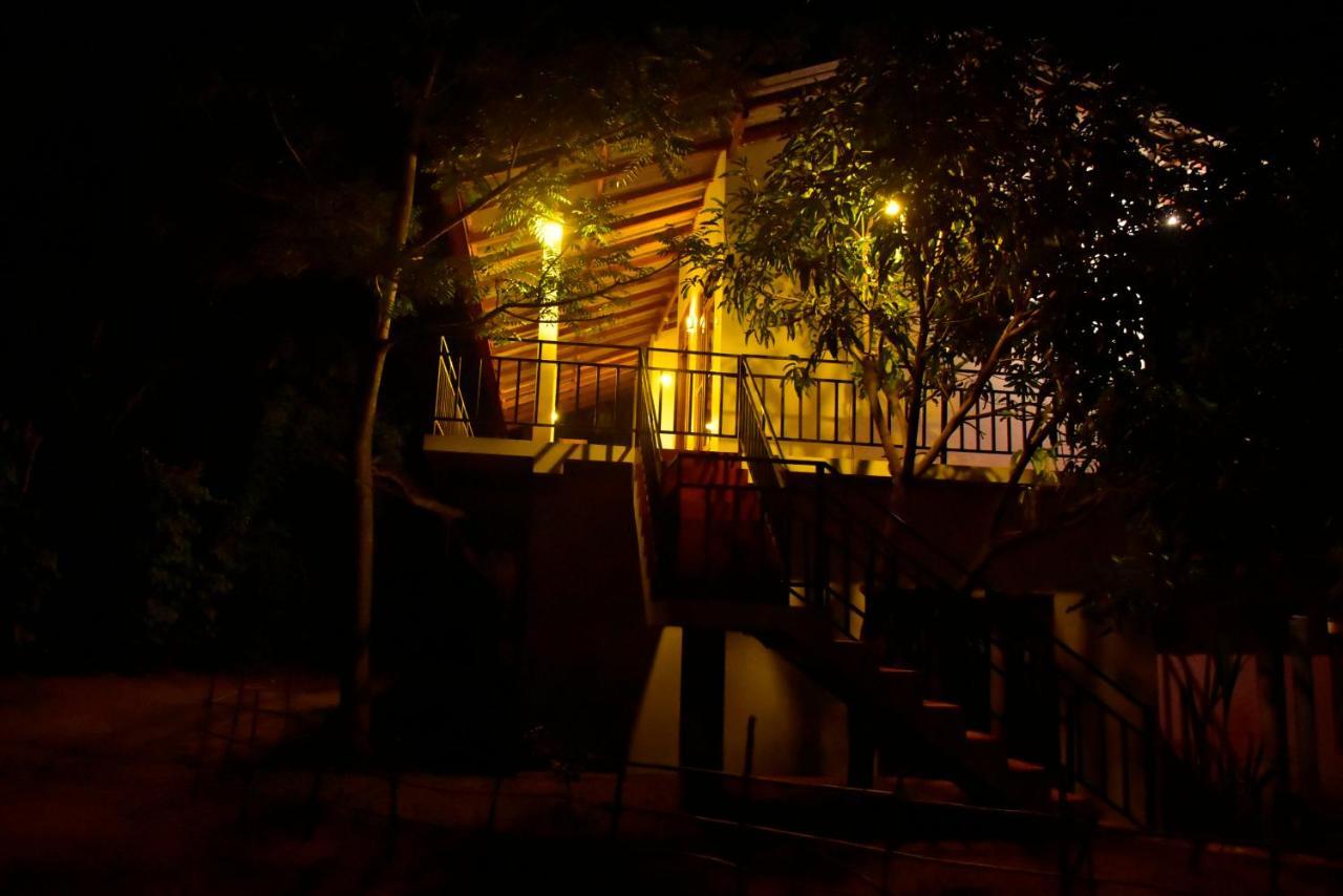 Wild Heaven Udawalawe Hotel Bagian luar foto